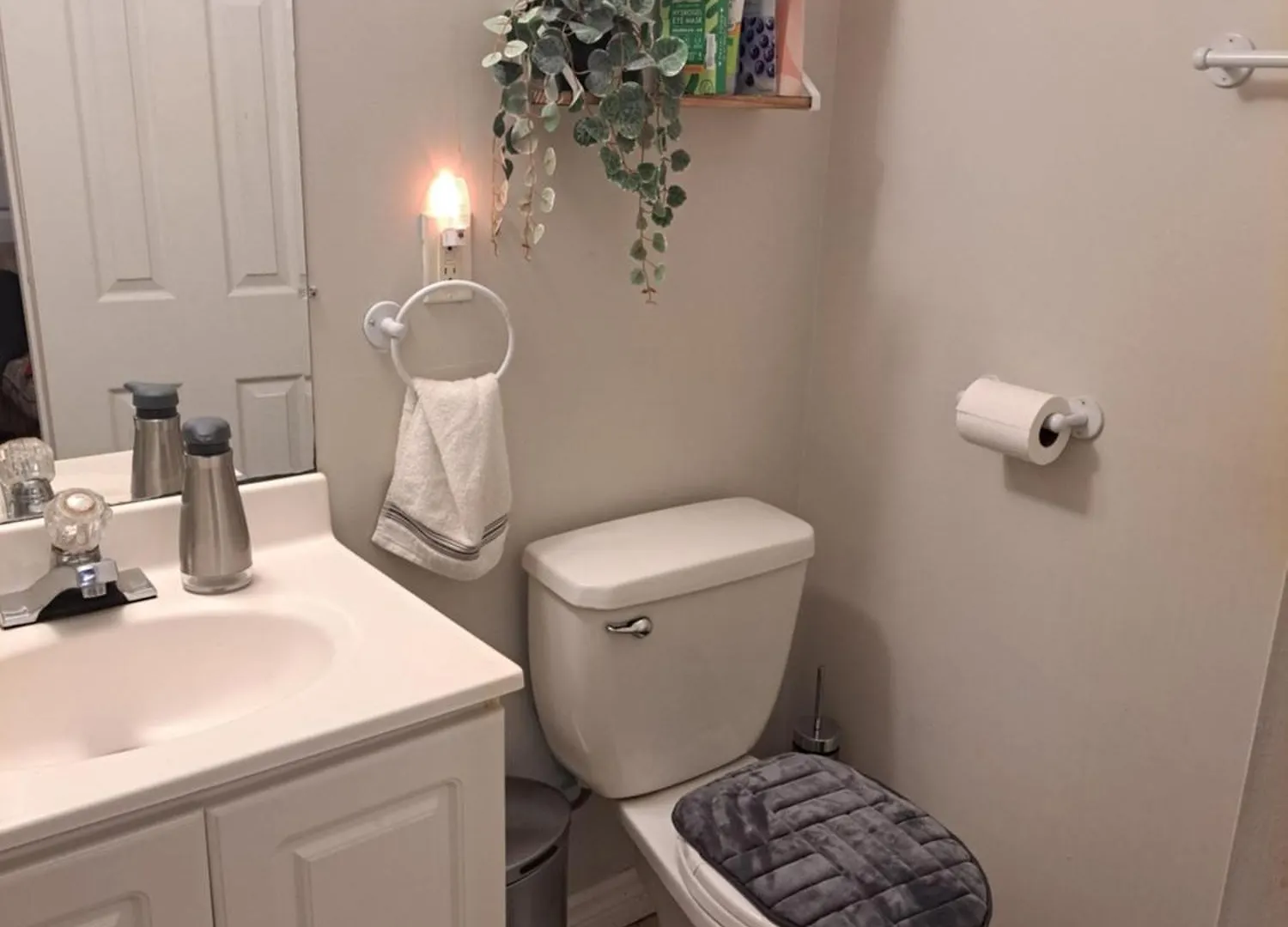Place To Stay In Mississauga